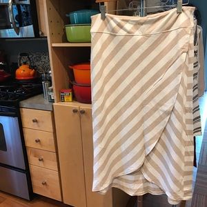 Athleta Knit Faux Wrap Skirt EUC LIKE NEW! Sz M